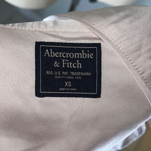 Abercrombie & Fitch Satin Button Down Sleep Shirt xs - Picture 6 of 6